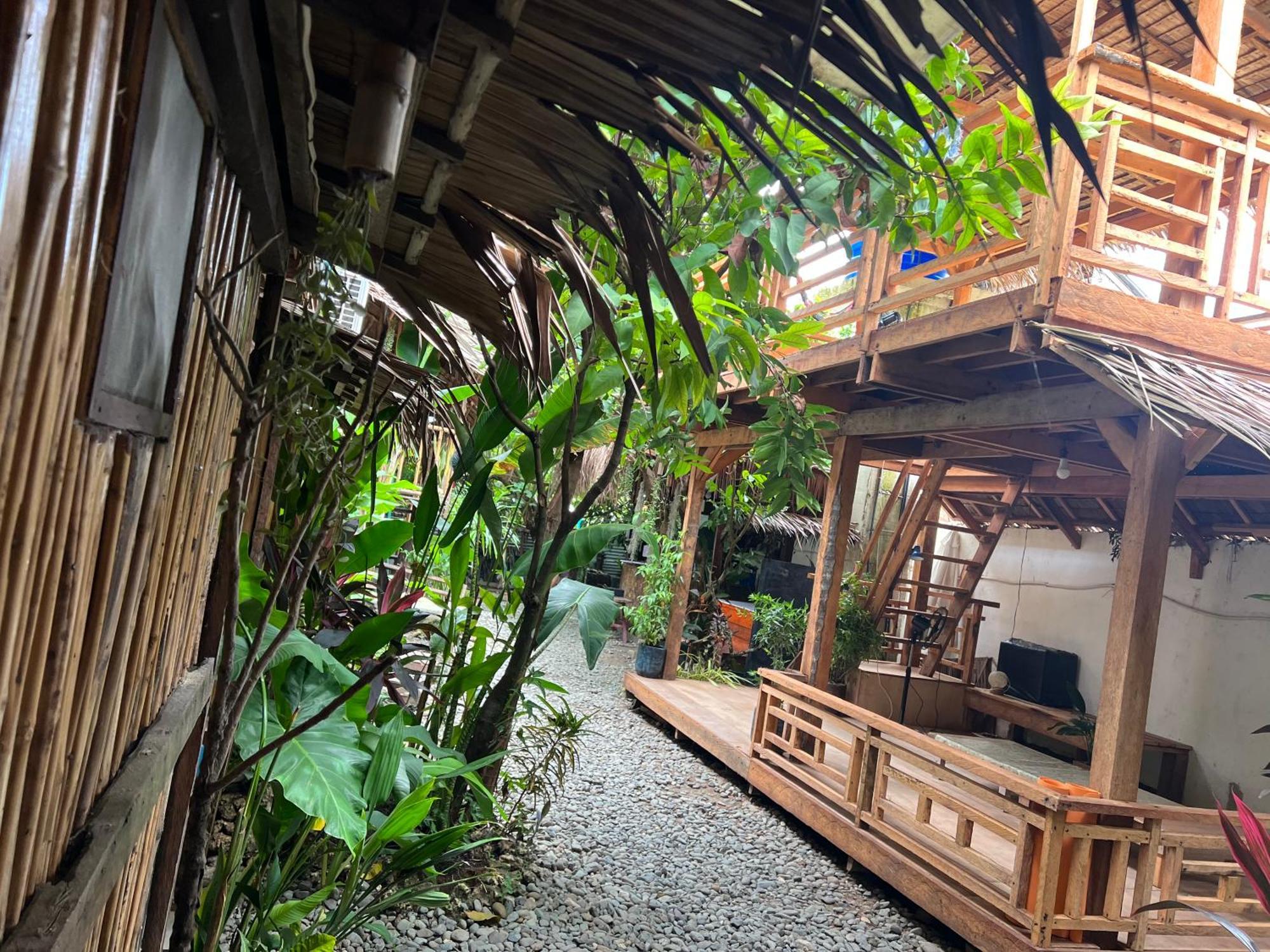 Wave Retreat Hostel เจเนอรัลลูนา ภายนอก รูปภาพ