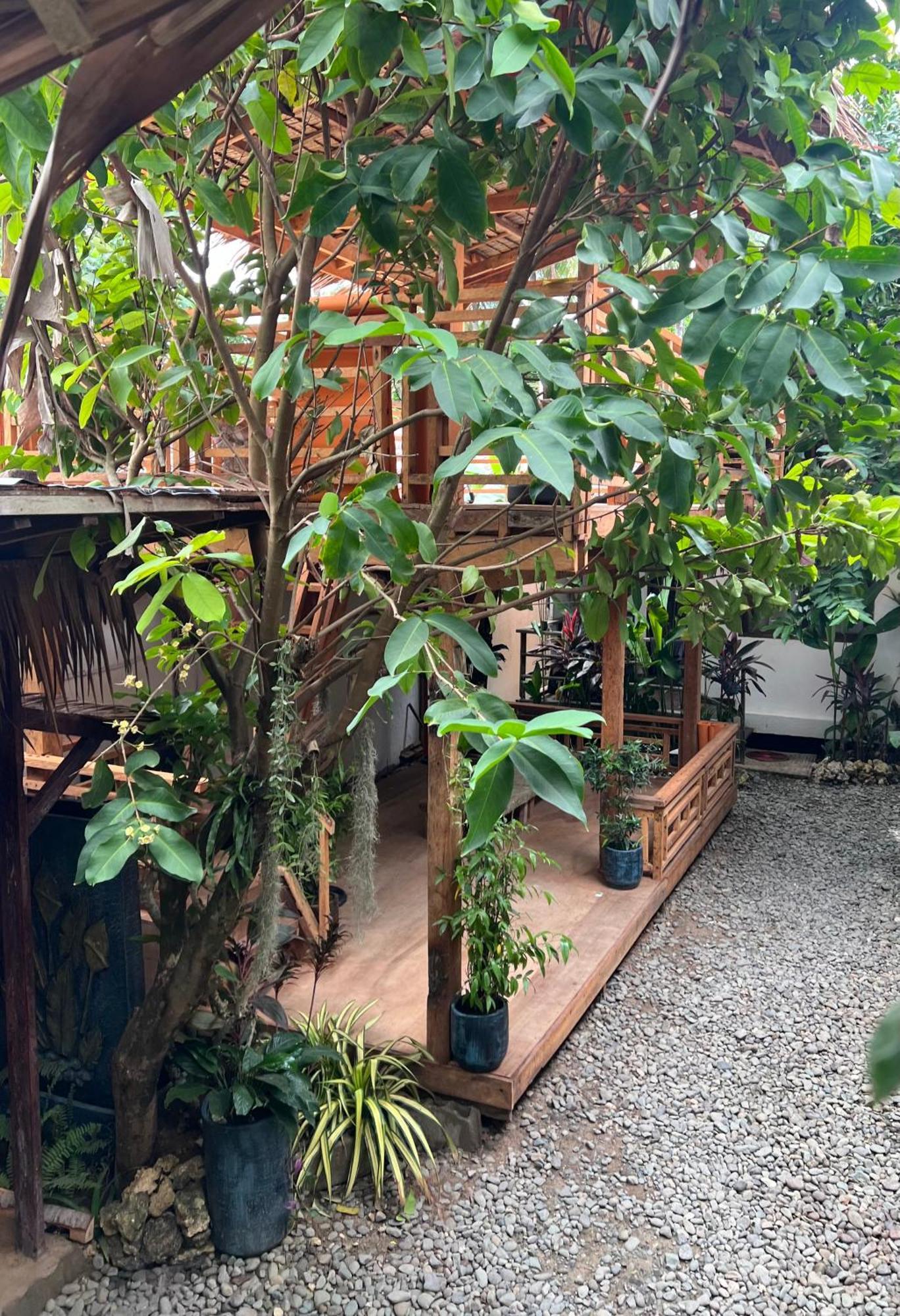 Wave Retreat Hostel เจเนอรัลลูนา ภายนอก รูปภาพ