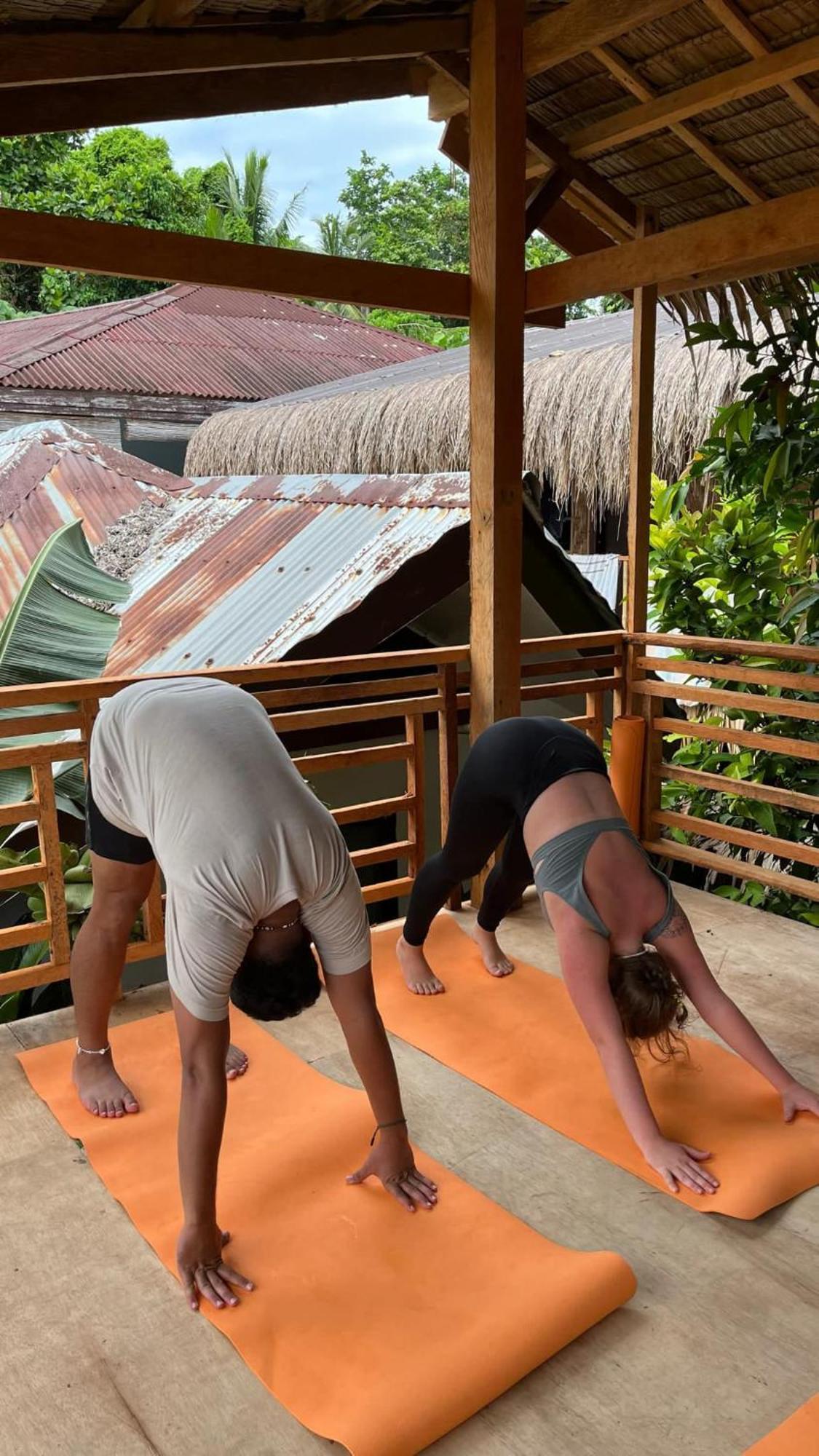 Wave Retreat Hostel เจเนอรัลลูนา ภายนอก รูปภาพ