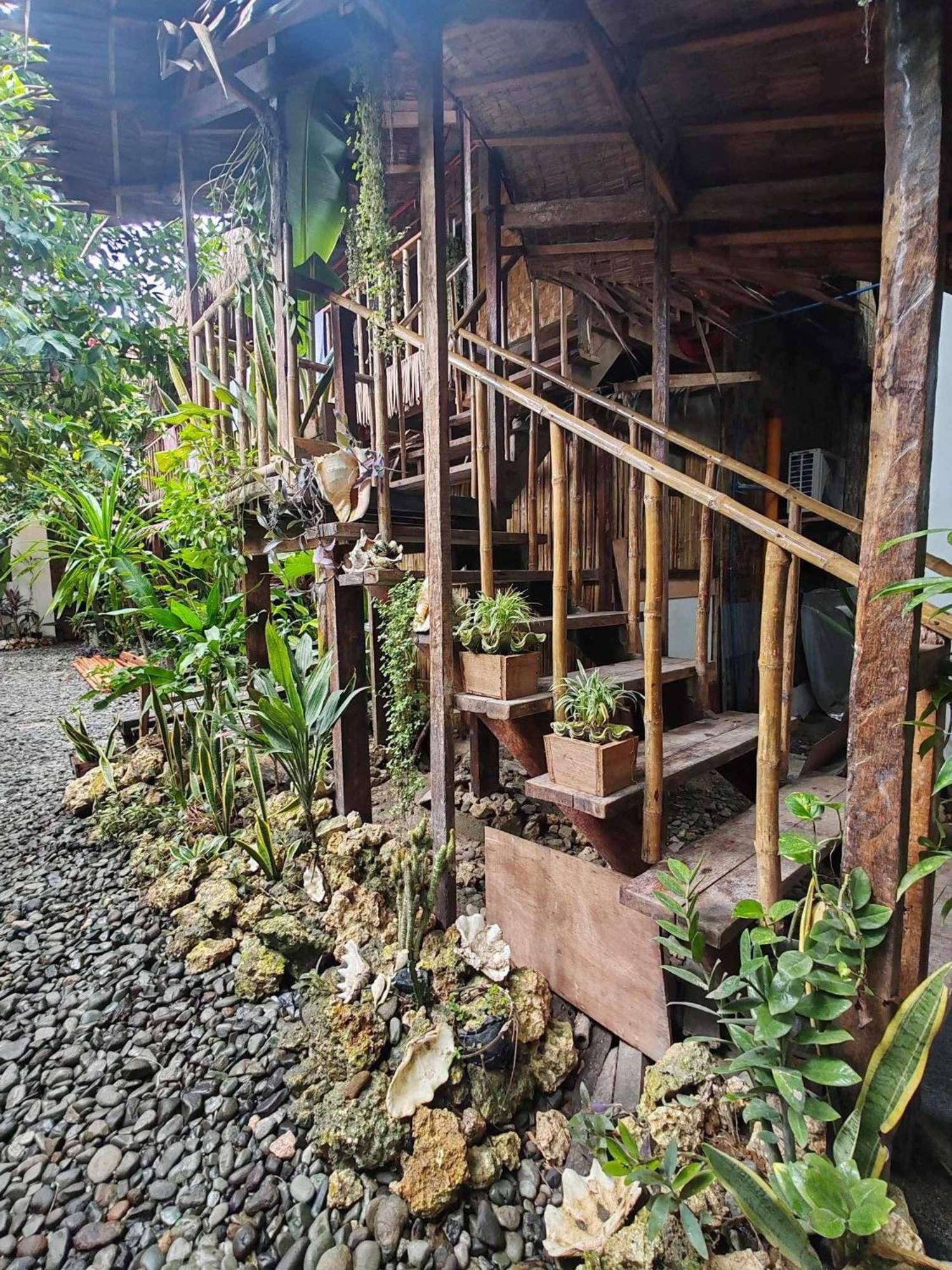 Wave Retreat Hostel เจเนอรัลลูนา ภายนอก รูปภาพ