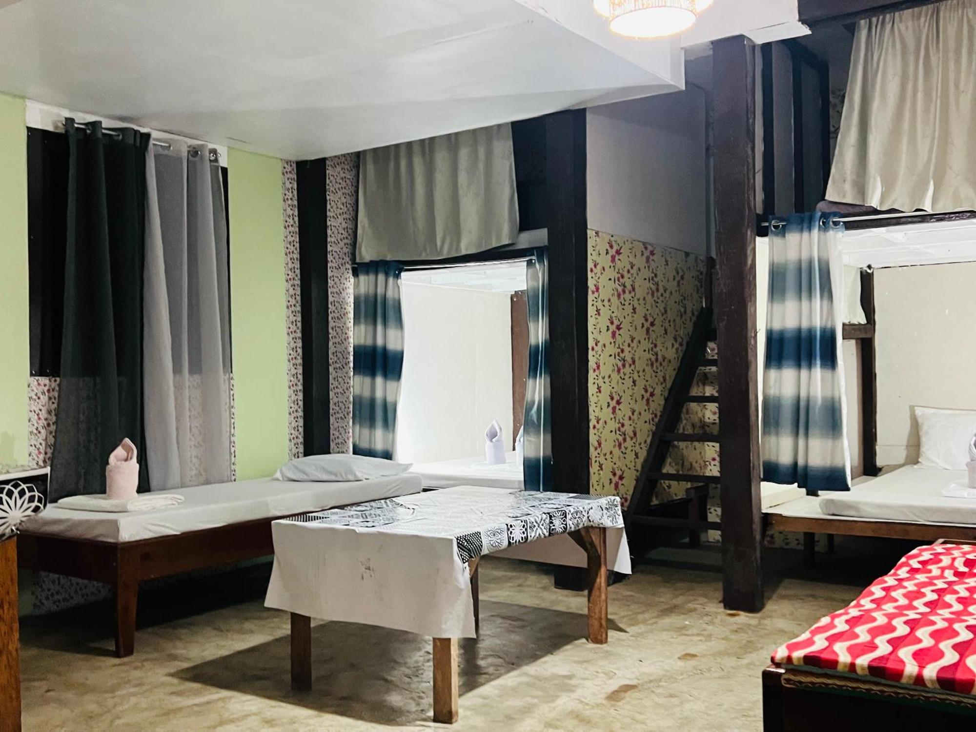 Wave Retreat Hostel เจเนอรัลลูนา ห้อง รูปภาพ